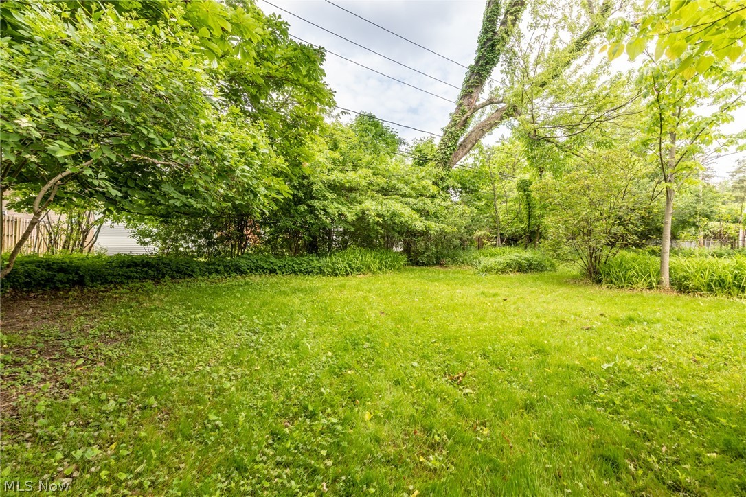 Edward Kneens - Residential