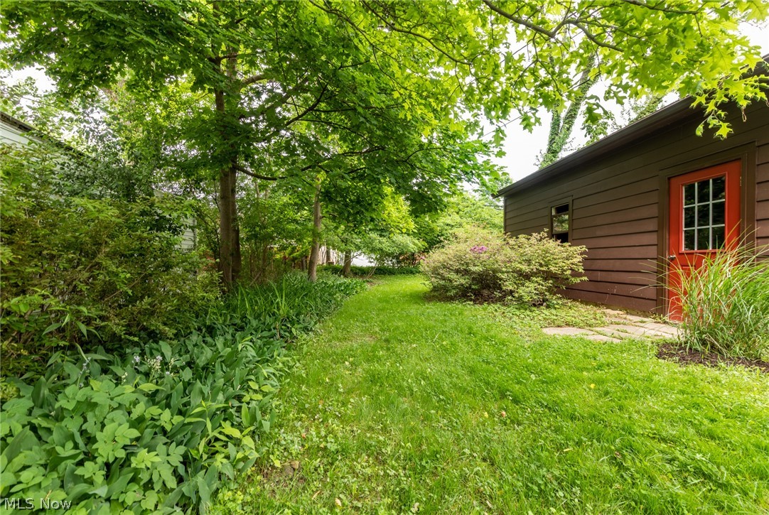 Edward Kneens - Residential