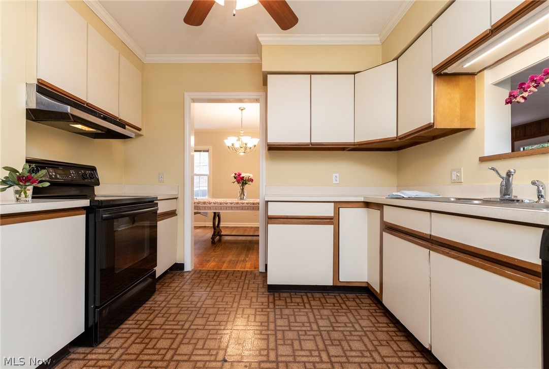 Edward Kneens - Residential