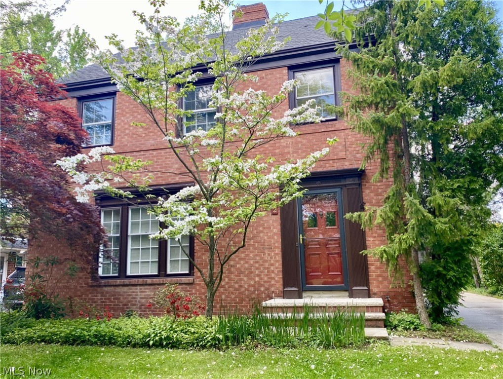 Edward Kneens - Residential