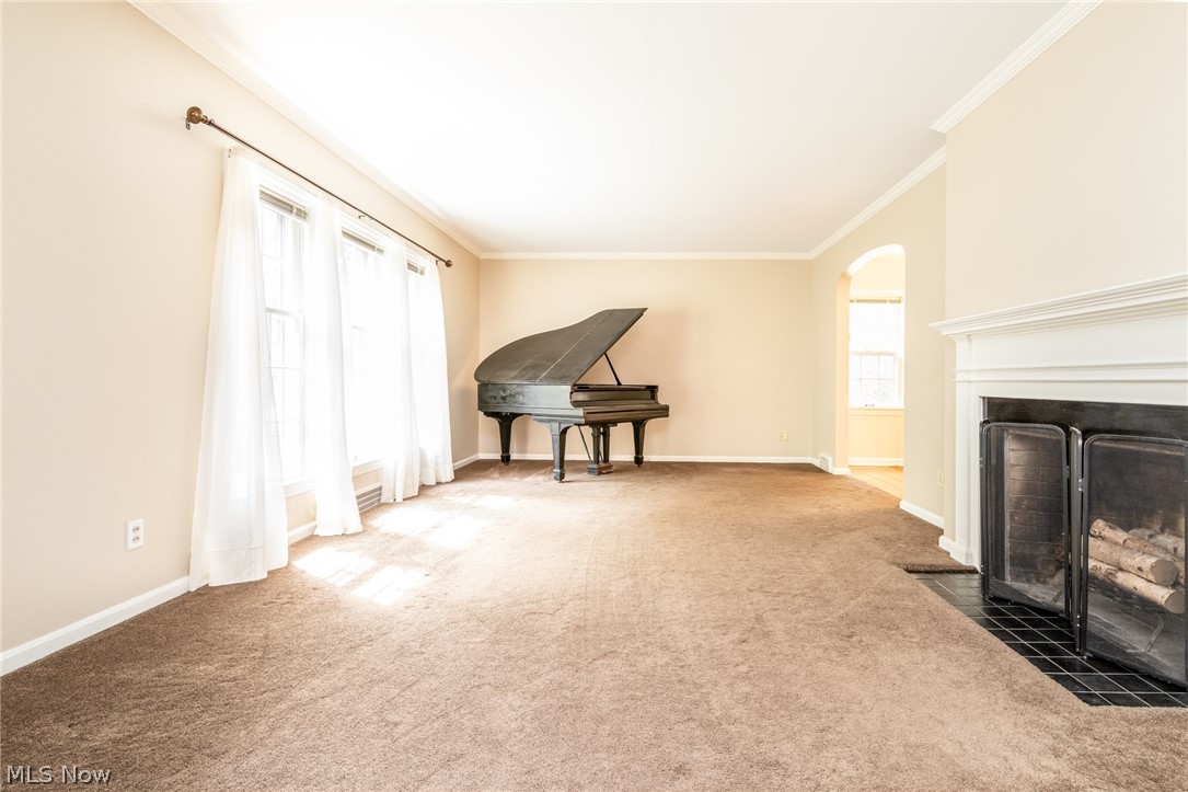 Edward Kneens - Residential