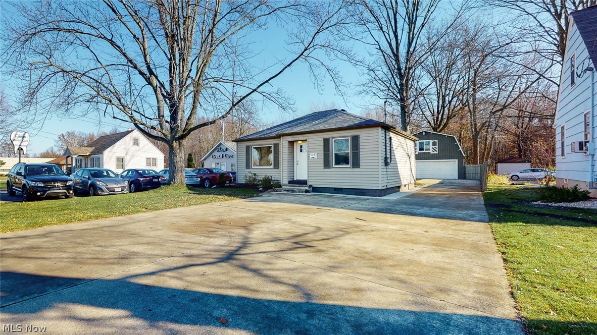 Black River 01 - Residential