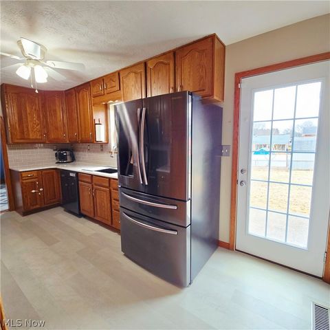 Tiny photo for 1317 19 Street, Vienna, WV 26105 (MLS # 5190265)