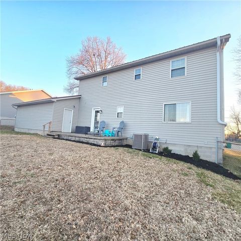 Tiny photo for 1317 19 Street, Vienna, WV 26105 (MLS # 5190265)