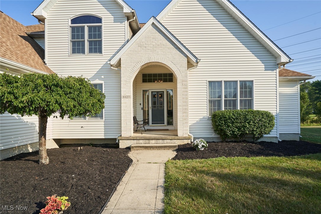 5527 Robert Court