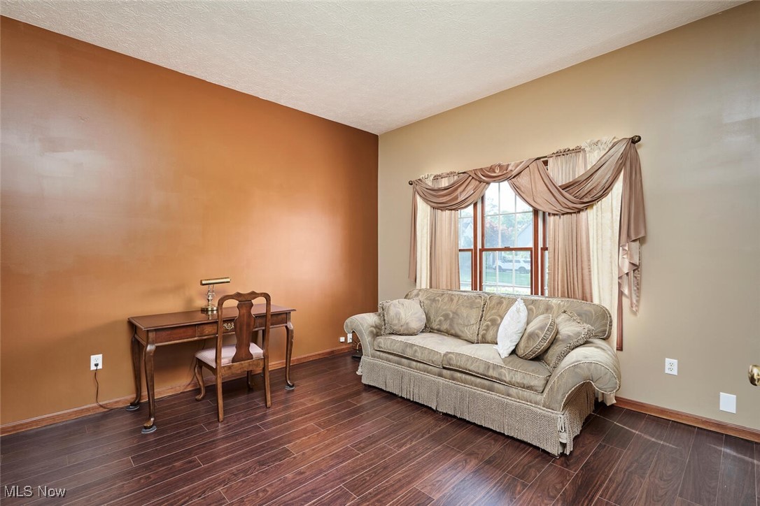 5527 Robert Court