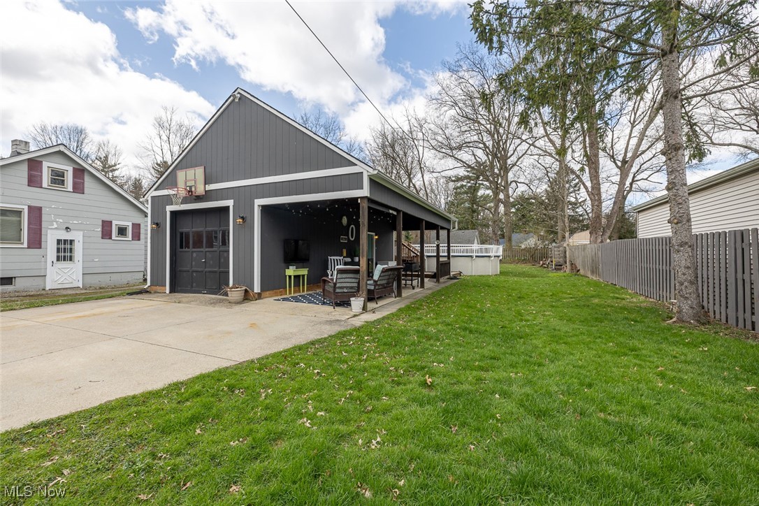 8358 Mapleway Dr, Olmsted Falls, Ohio image 31