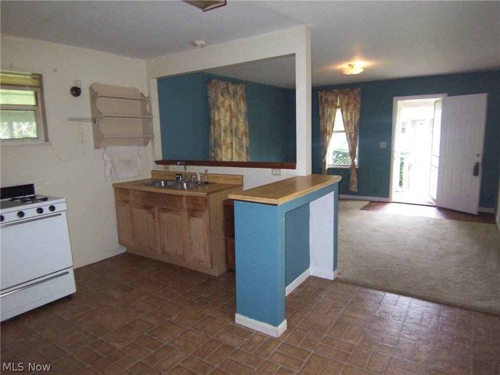 Andrews Adn - Residential