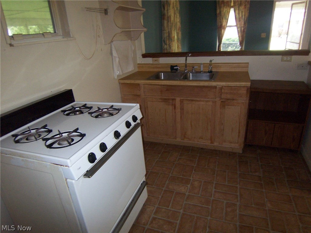 Andrews Adn - Residential