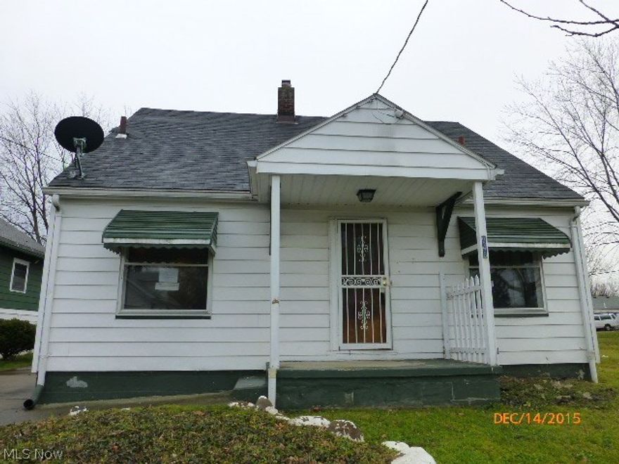 Sold As-Is.  No seller paid inspections or repairs. Offer must have earnest money as a Cashiers Check to the Listing Agency with buyer name as the remitter. Need pre-approval or proof of funds documentation with initial offer. No exceptions. This property is eligible for the Freddie Mac FIRST LOOK Initiative through 1/18/2016. Homestead Exemption and Assessments unknown.