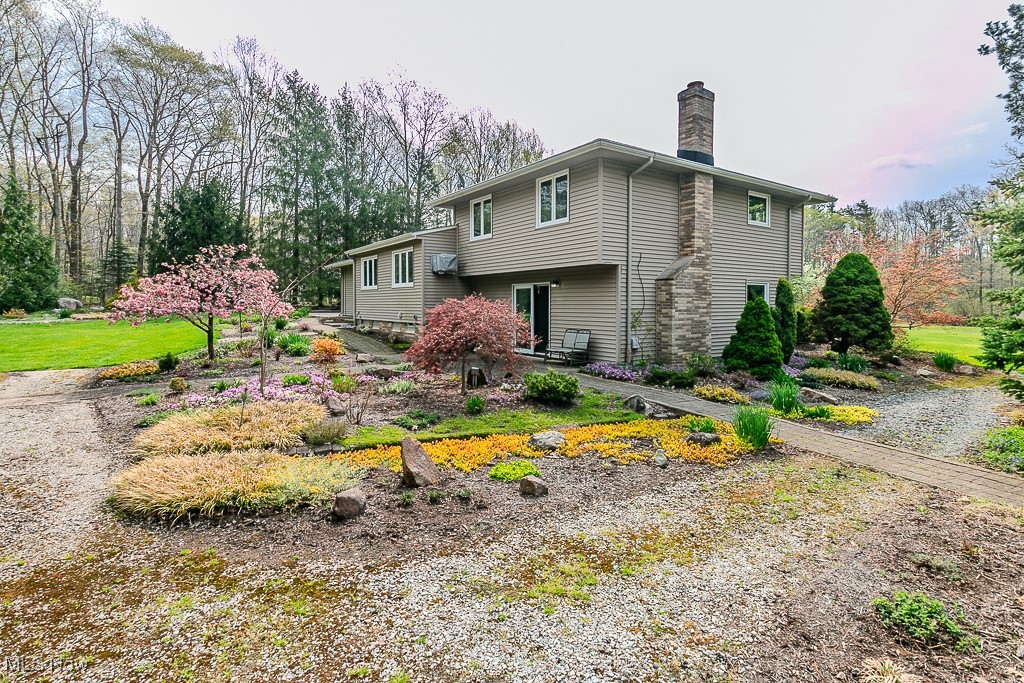 10410 Pinegate Drive, Chardon, Ohio image 39