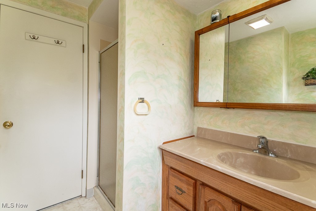 10410 Pinegate Drive, Chardon, Ohio image 29