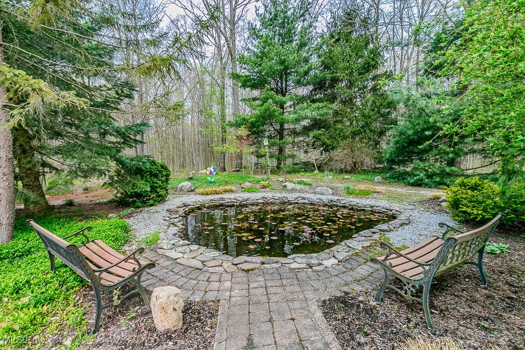10410 Pinegate Drive, Chardon, Ohio image 33