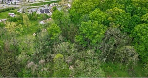 Tiny photo for 305 County House Lane, Marietta, OH 45750 (MLS # 5210689)
