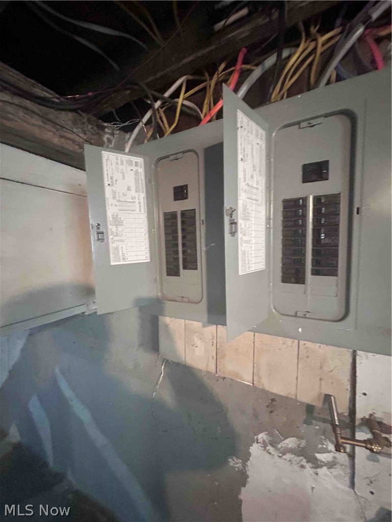 Superior Park Sub/B Schatzinger - Residential Income