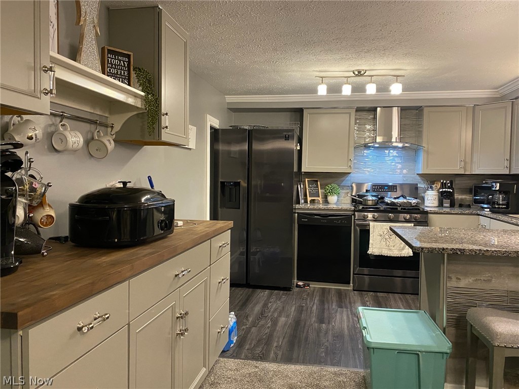 Longview Village - Residential