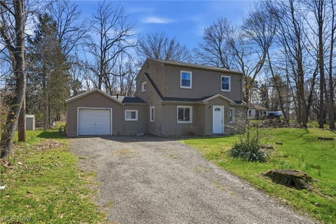 Homes For Sale - 1555 Ambre Drive<br/> Summit County, Akron, OH 44312