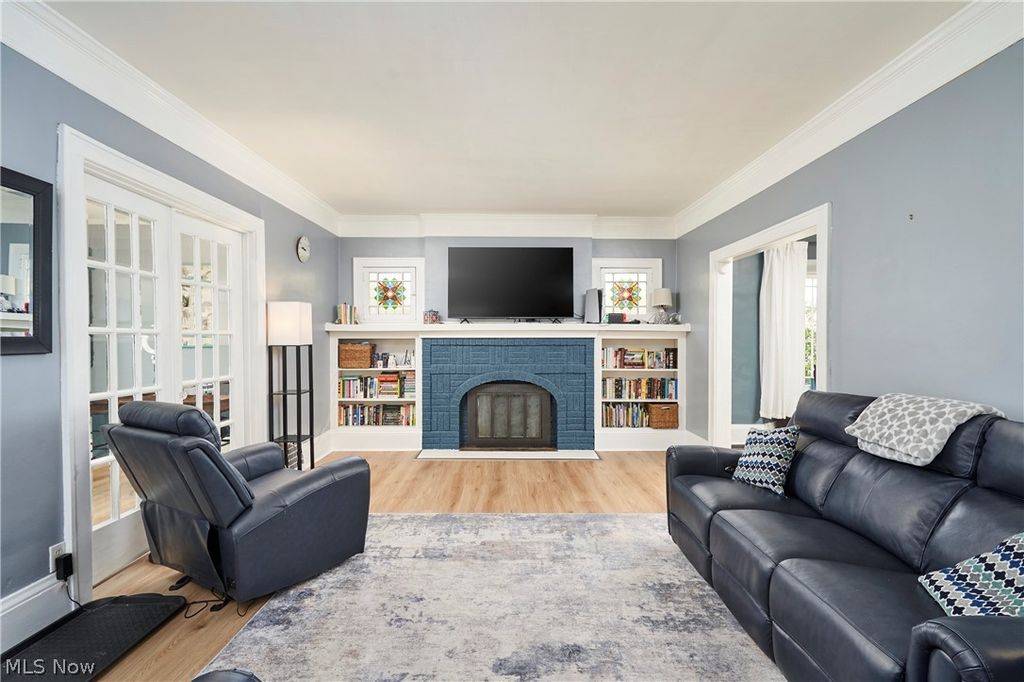 Photo of 245 N Highland Avenue, Akron, OH 44303 (MLS # 5209840)