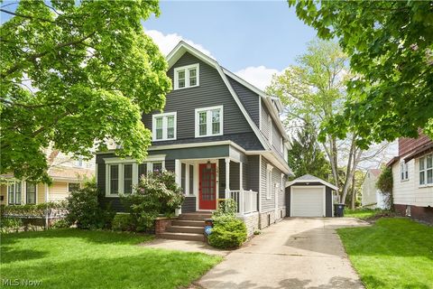 Photo of 245 N Highland Avenue, Akron, OH 44303 (MLS # 5209840)