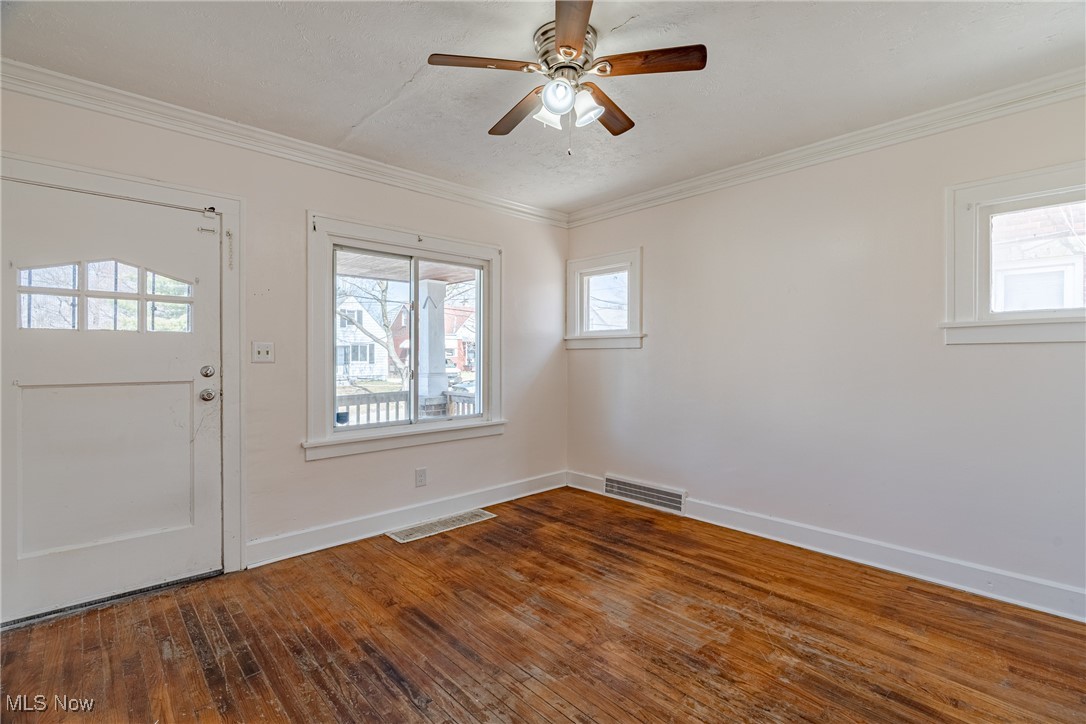 13301 Courtland Avenue, Cleveland, Ohio image 5