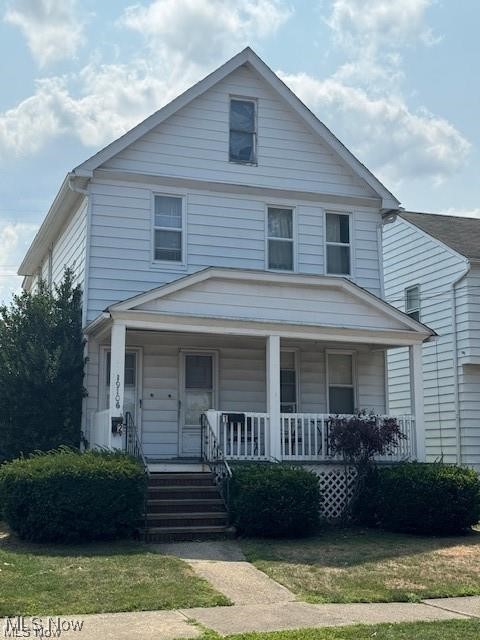 Fully occupied Duplex in Cleveland on the Euclid border. Currently grossing $1400/month total with MTM tenants for ultimate flexibility to the new owner. Local professional property management in place and can stay on for a seamless transition into your portfolio. Call your favorite Realtor today for additional information. No showings without an accepted offer in place. Do not disturb tenants or walk property. No creative financing. Property to be sold as-is.