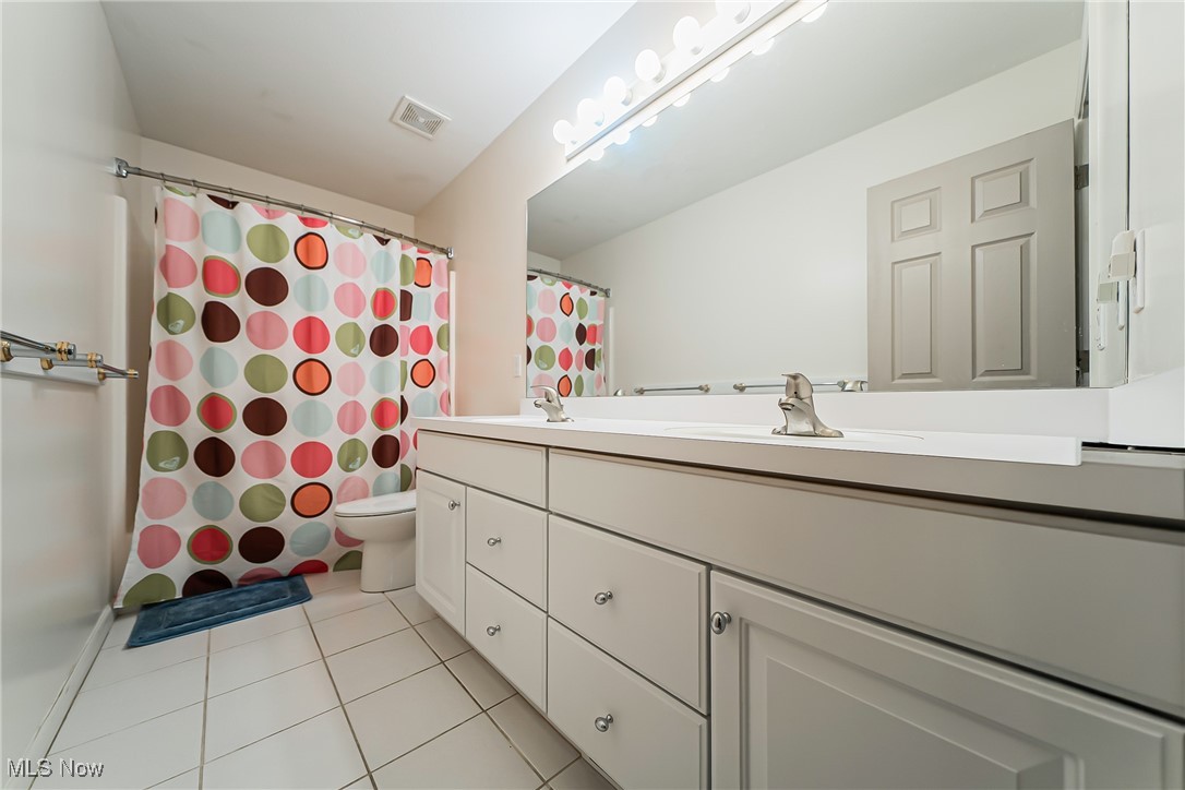 5314 Denise Court, Solon, Ohio image 28