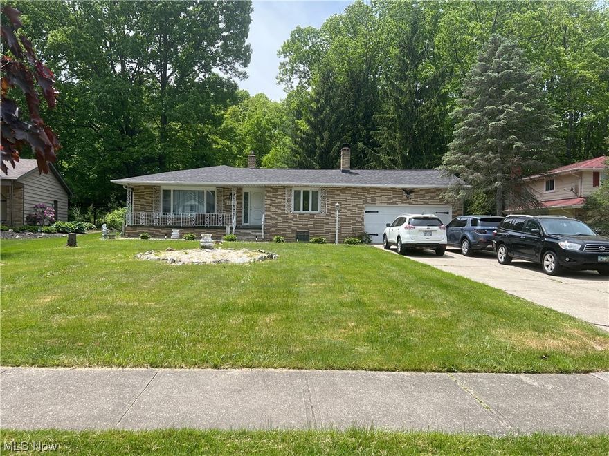 Simply beautiful and clean house in Huntington woods. Boasting its 3-year-old roof with other features like 3 beds and 2.5 baths. Foundation - basement - 2 beds plus a bathroom. Both electrical and plumbing are working good. Heating AC - Central - replaced in 2020. Bathrooms and Flooring needs updating. Well and septic - city. Has 2 car garage. Just needs minor updates and boom! you're good to go.