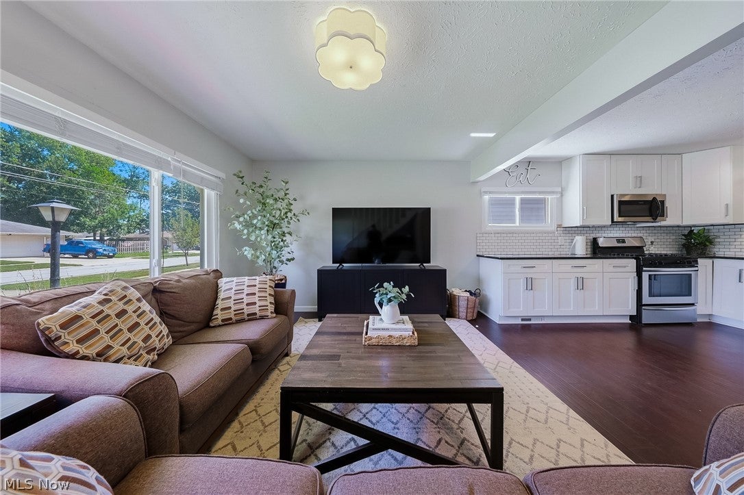 572 Woodmere Drive
