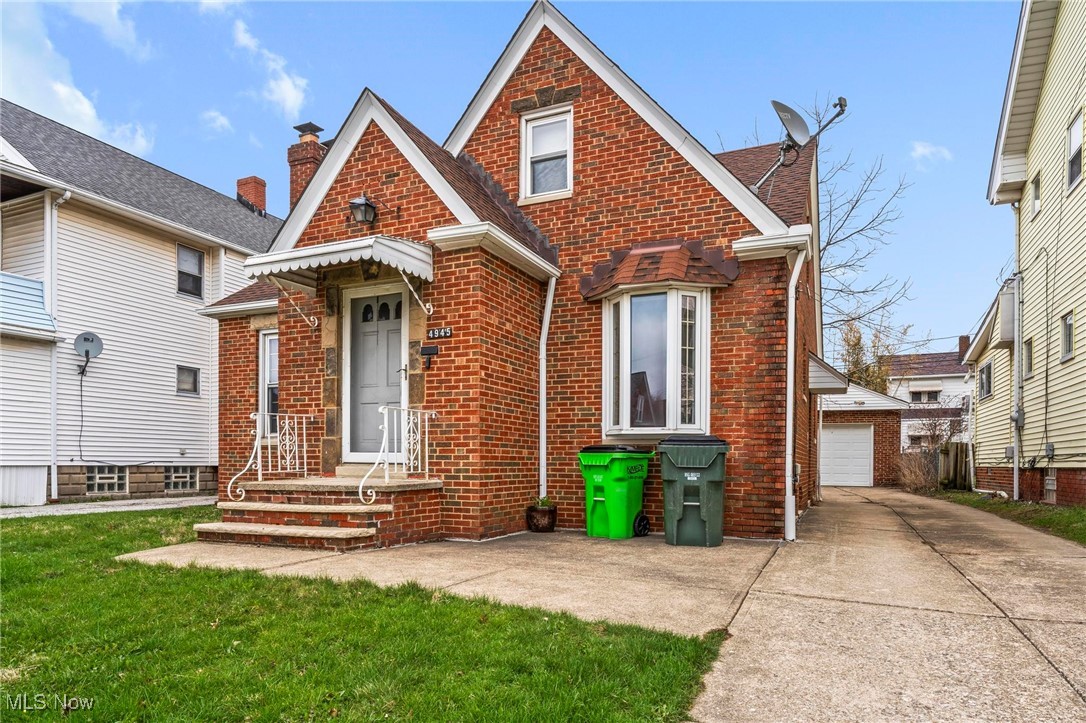 4945 E 110th Street, Garfield Heights, Ohio image 2