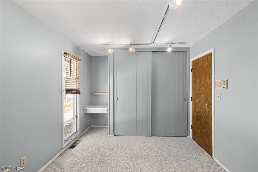 Ledgewood - Residential