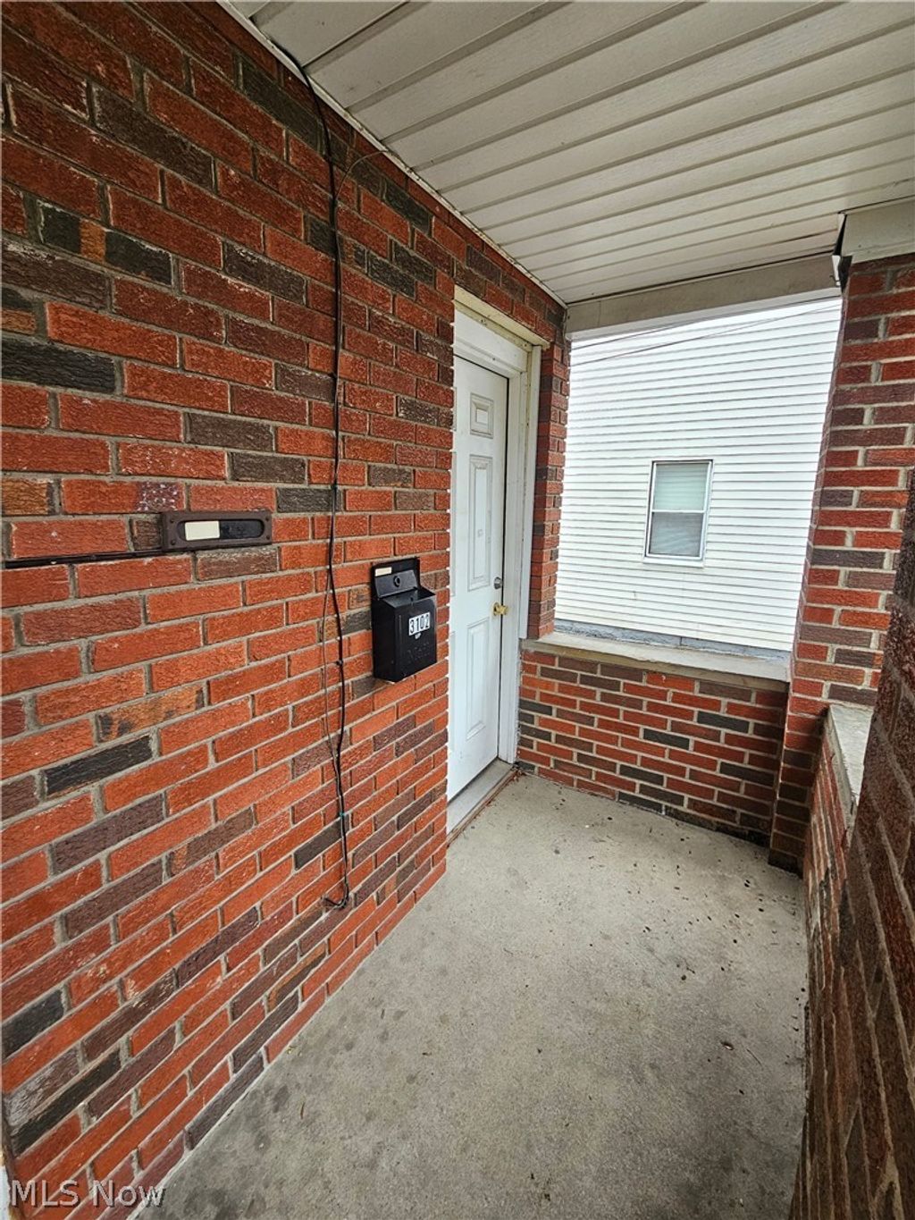 Photo of 3102 Searsdale Avenue, Cleveland, OH 44109 (MLS # 5198417)