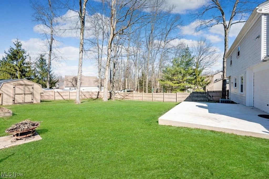 Photo of 492 Hickory Hollow Drive, Canfield, OH 44406 (MLS # 5175956)