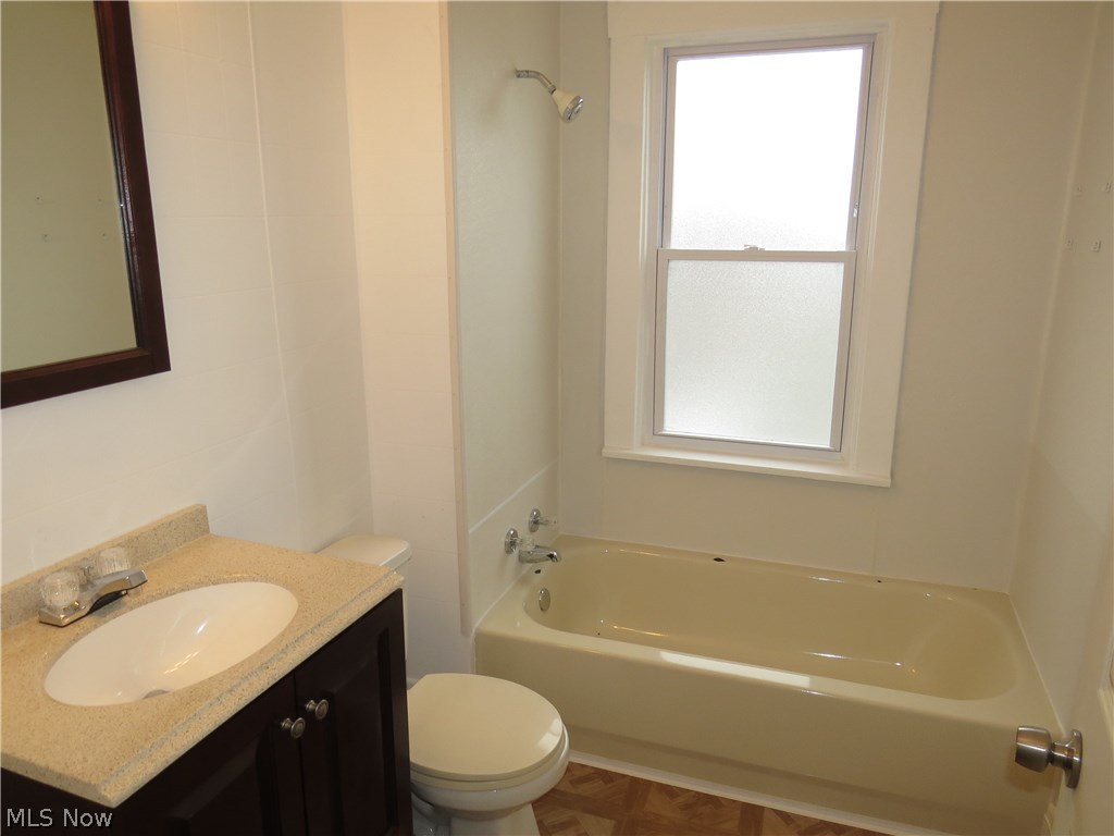 Garfield Pkwy - Residential Income