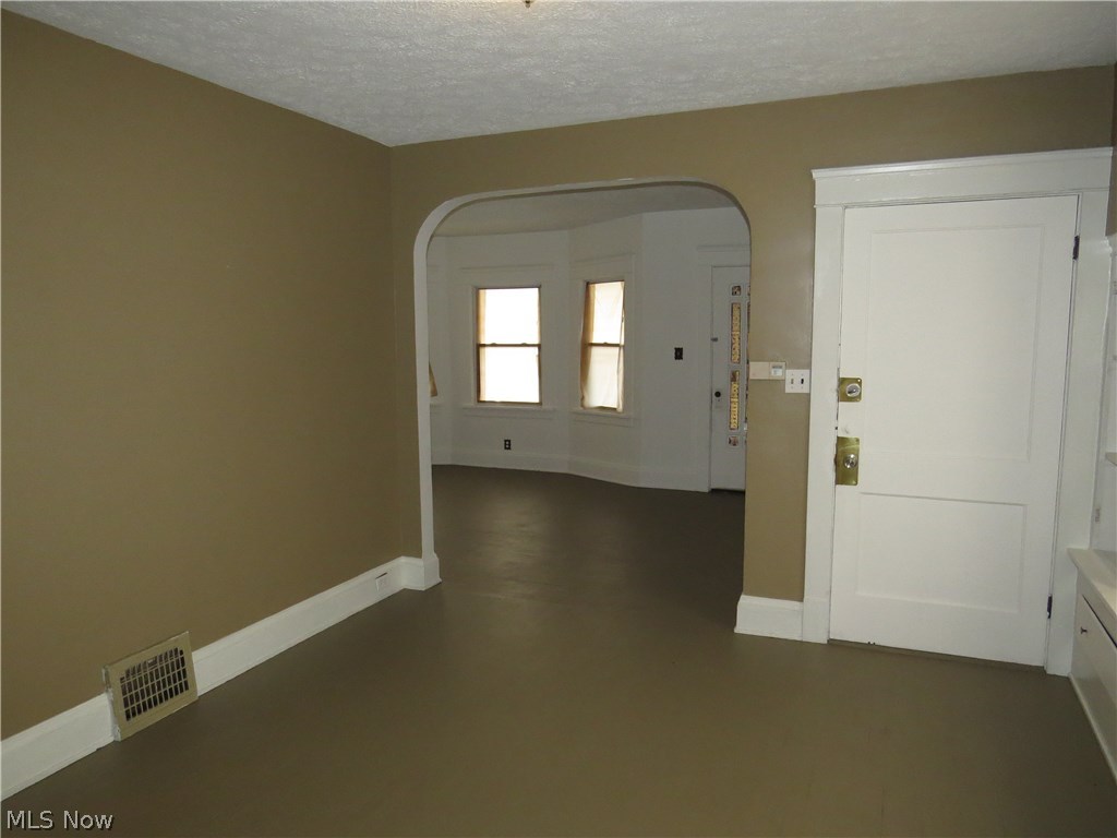 Garfield Pkwy - Residential Income