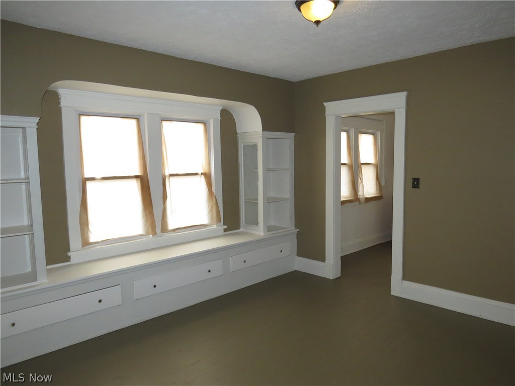 Garfield Pkwy - Residential Income