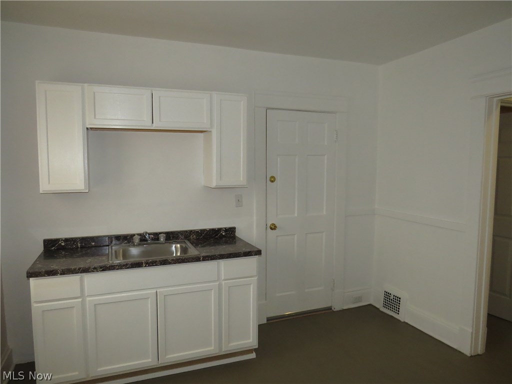 Garfield Pkwy - Residential Income