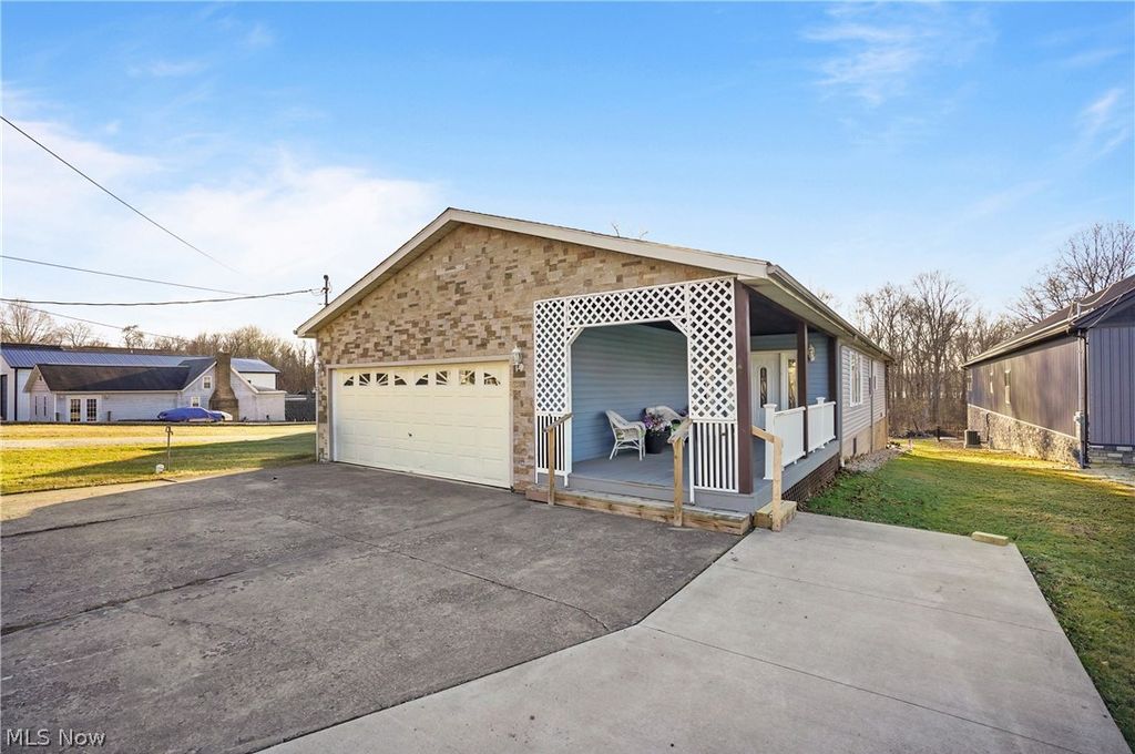 Photo of 2282 Heston Drive, Lake Milton, OH 44429 (MLS # 5190042)