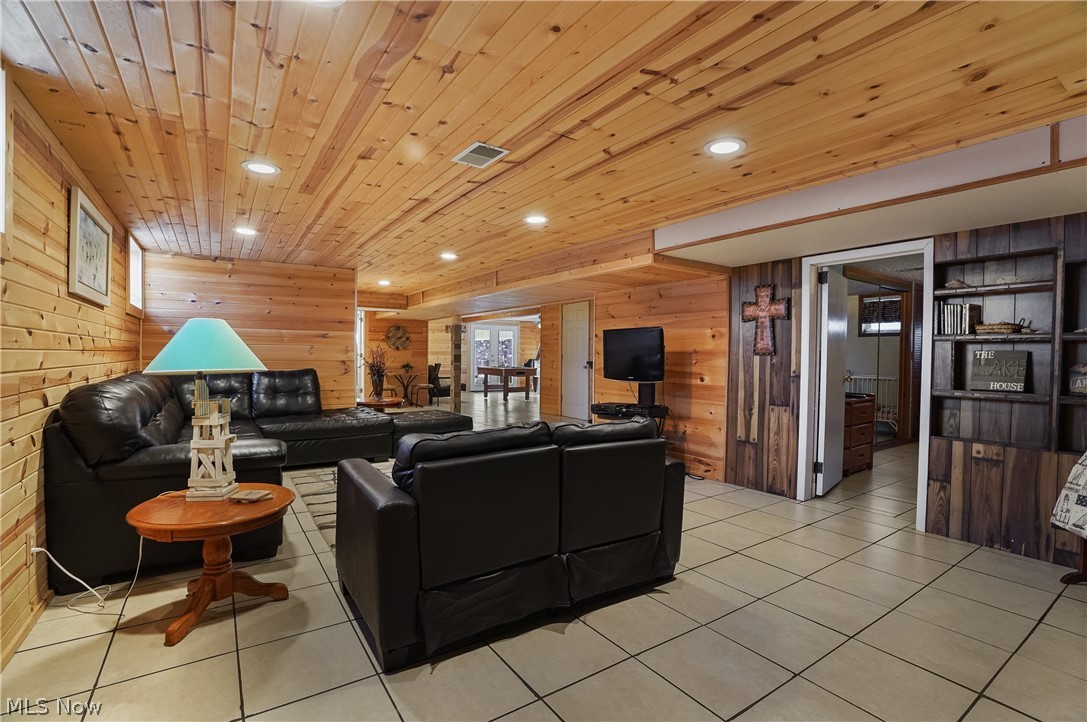 Heston Point View - Residential