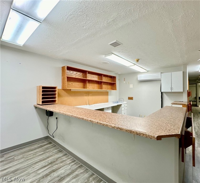 G Cry Spg Adn - Commercial Sale