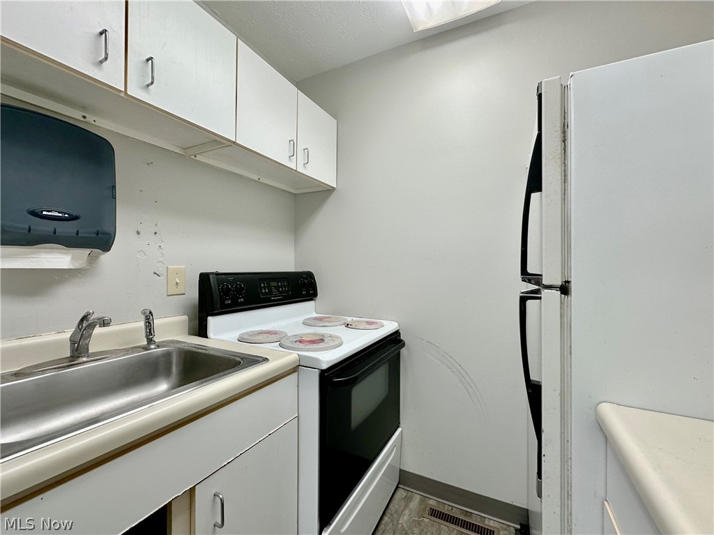 G Cry Spg Adn - Commercial Sale