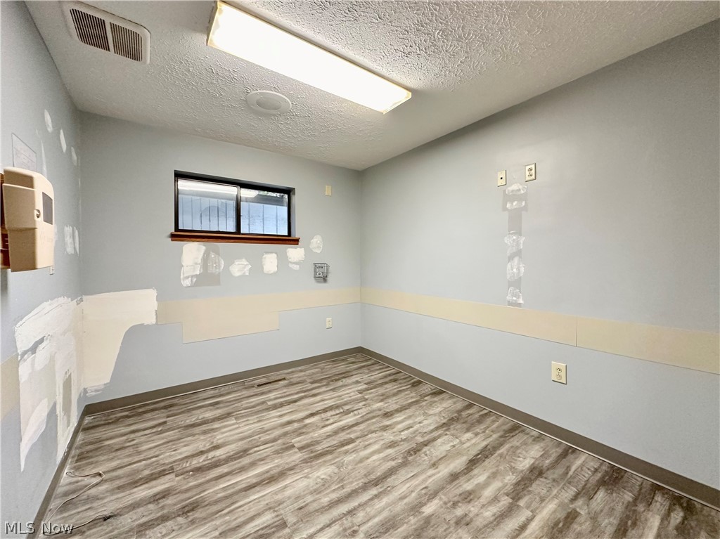 G Cry Spg Adn - Commercial Sale