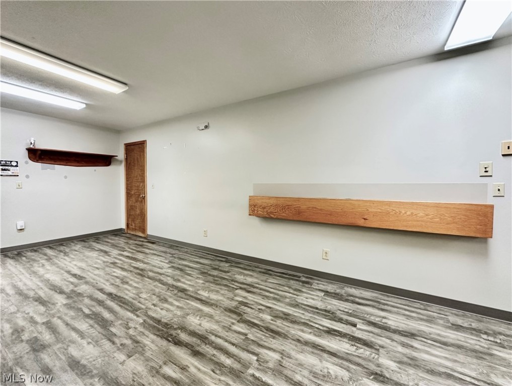 G Cry Spg Adn - Commercial Sale