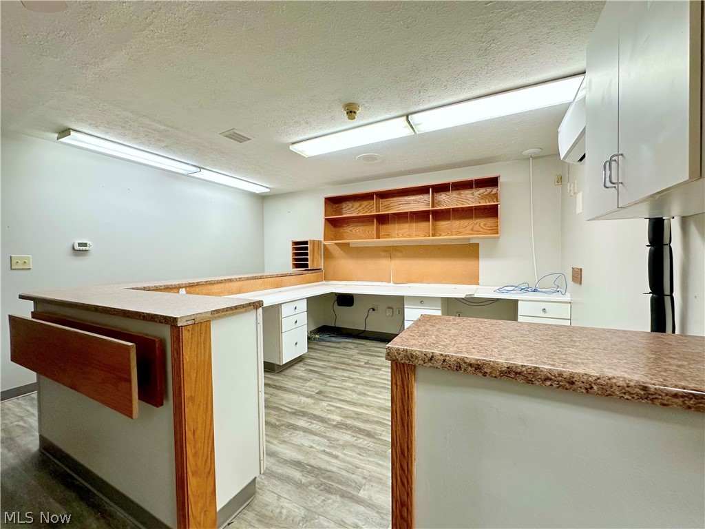 G Cry Spg Adn - Commercial Sale