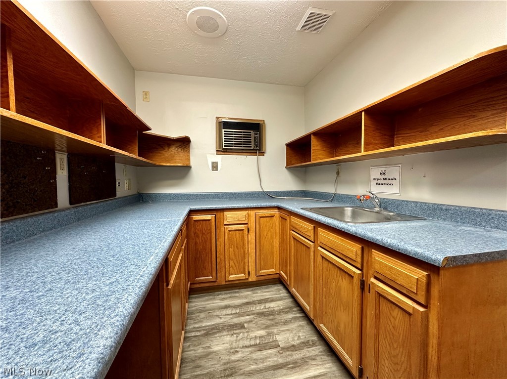 G Cry Spg Adn - Commercial Sale