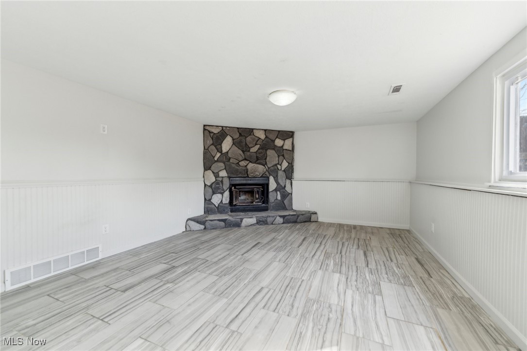 649 University Avenue, Elyria, Ohio image 3