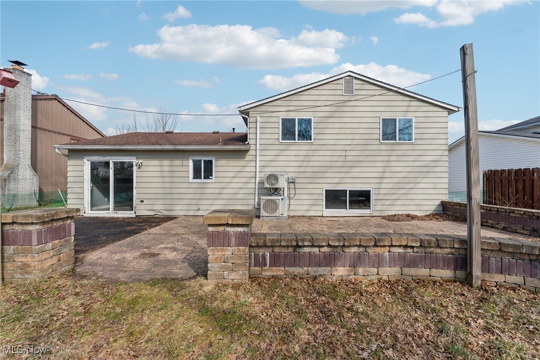 649 University Avenue, Elyria, Ohio image 10