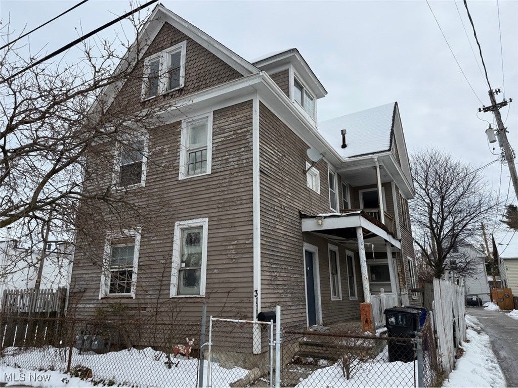 Photo of 3111 W 31st Street, Cleveland, OH 44109 (MLS # 5175712)