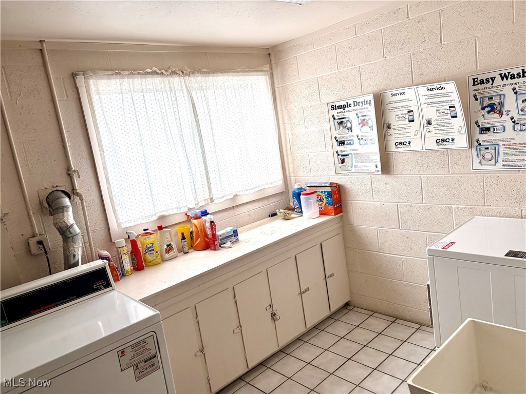 Oak Knolls Condo - Residential