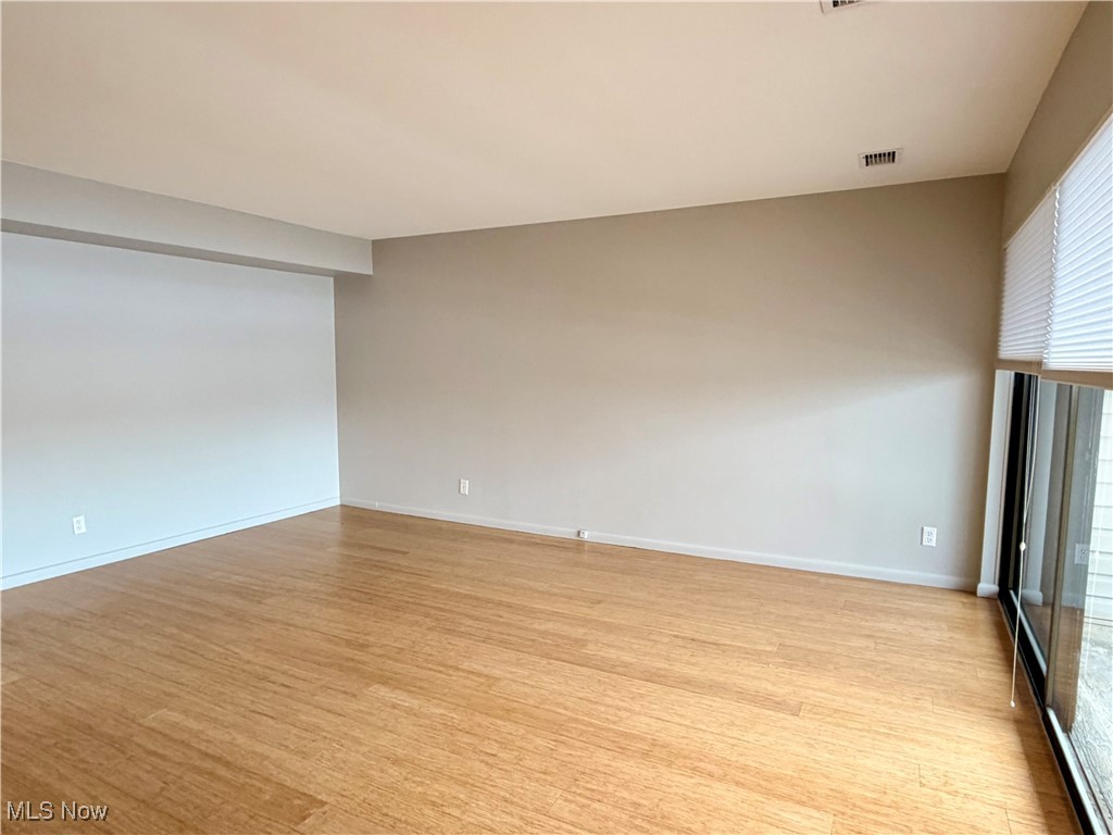 Oak Knolls Condo - Residential