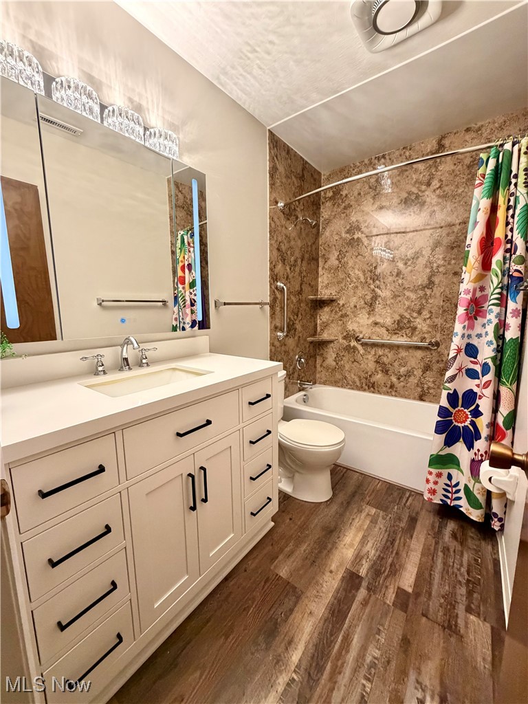 Oak Knolls Condo - Residential